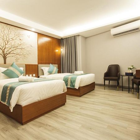 Thapae Twins Hotel Chiang Mai Eksteriør billede
