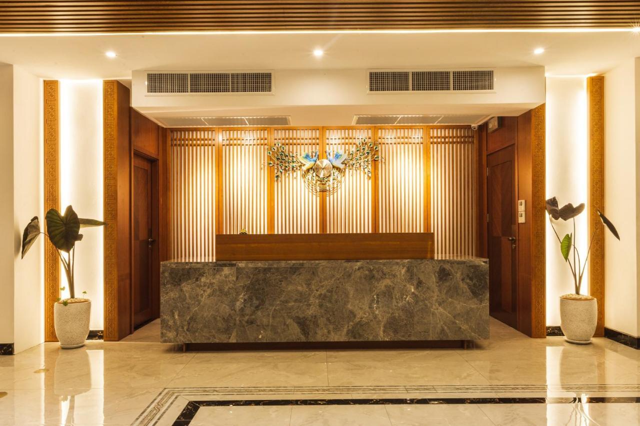 Thapae Twins Hotel Chiang Mai Eksteriør billede
