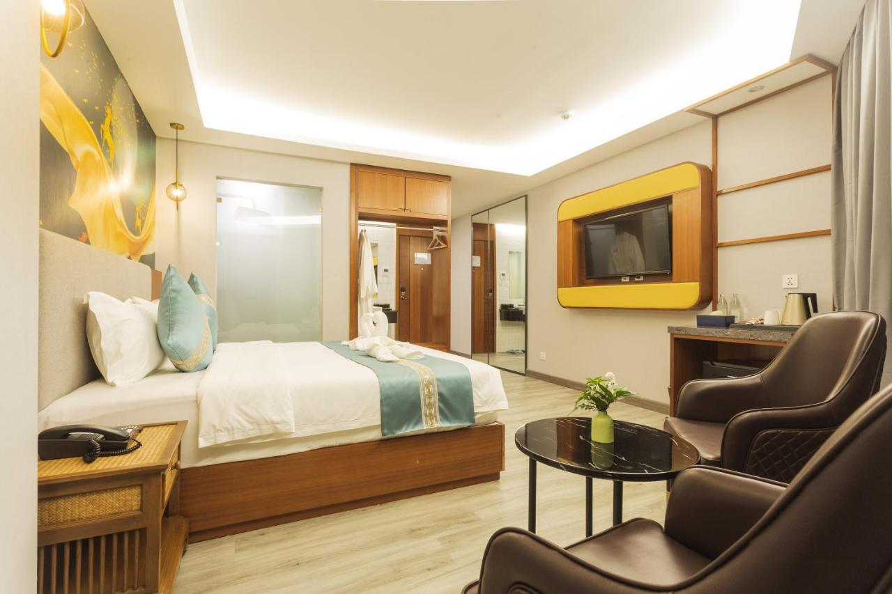 Thapae Twins Hotel Chiang Mai Eksteriør billede