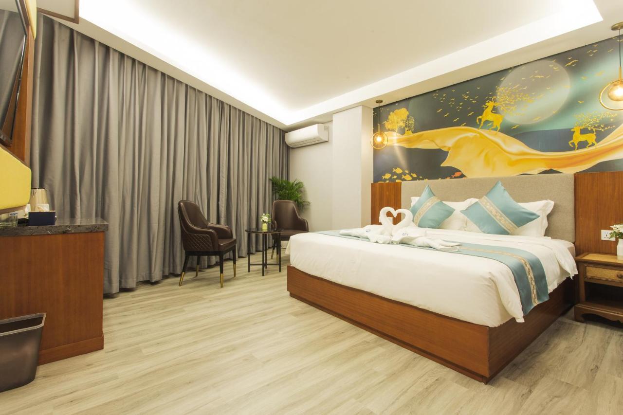 Thapae Twins Hotel Chiang Mai Eksteriør billede