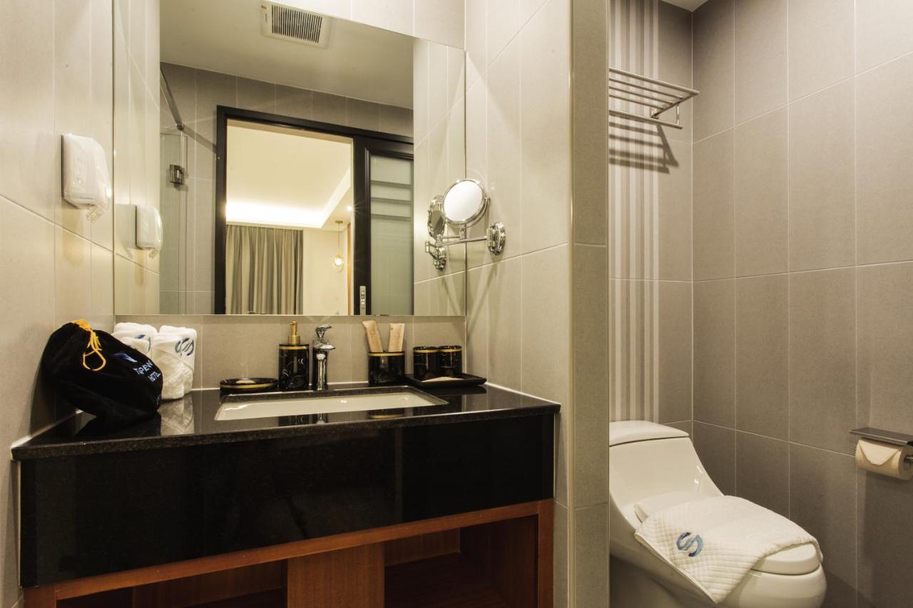 Thapae Twins Hotel Chiang Mai Eksteriør billede